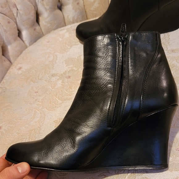 Lanvin leather wedged booties - Picture 7 of 9